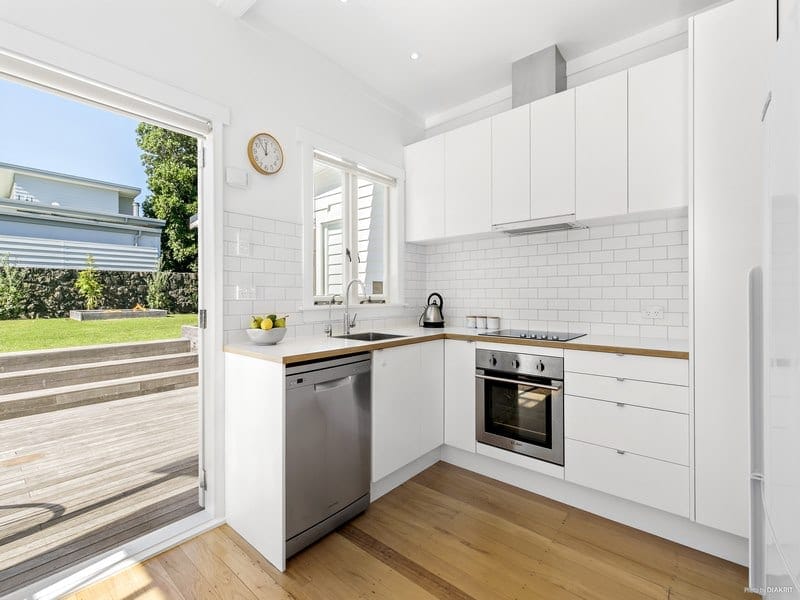 21-Kitchen-Copy
